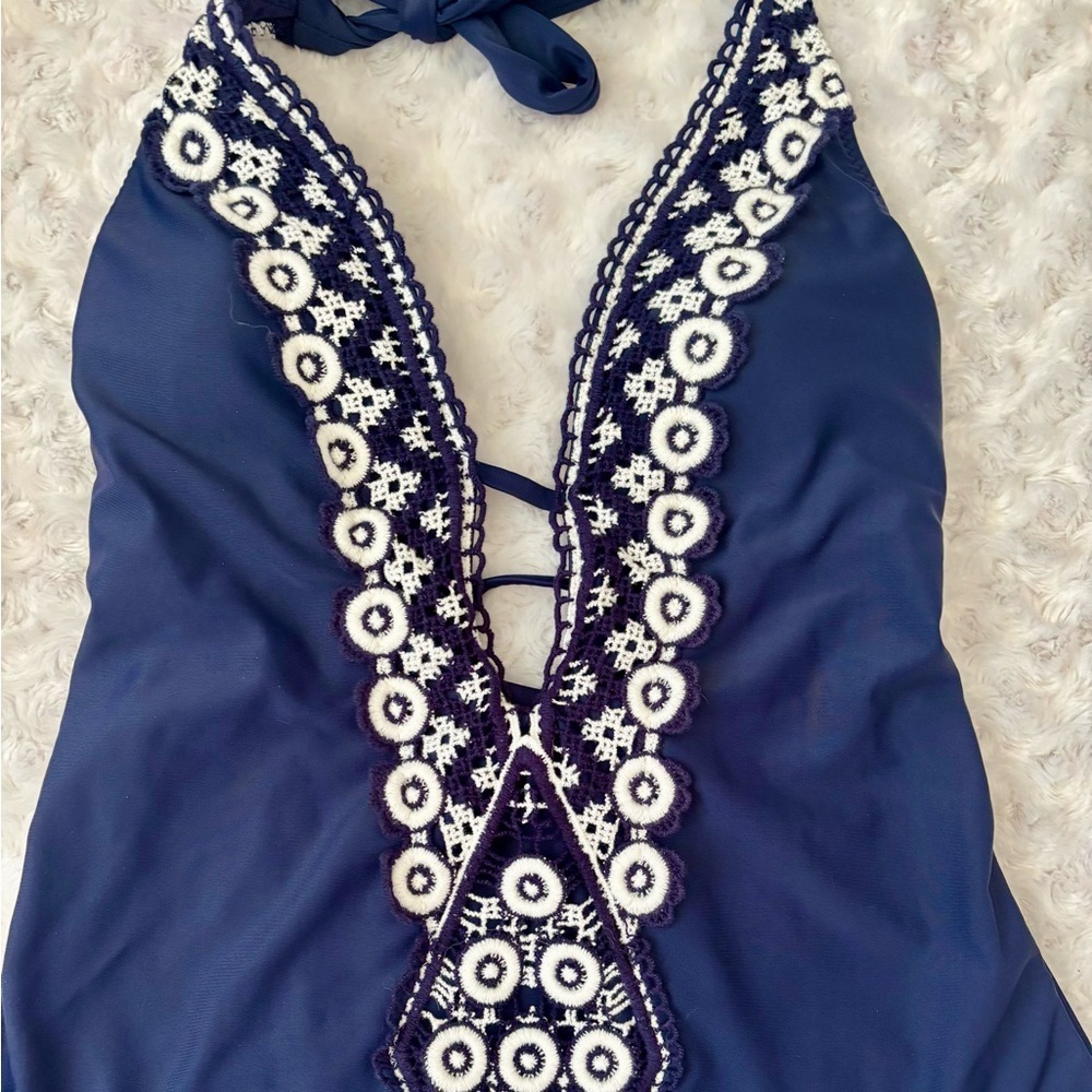Kona Sol Navy Blue Crochet Trim One Piece Swimsuit Women’s Size Medium - Picture 2 of 6